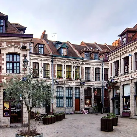 Grand Place - Super Cozy A 7 Min Des Gares דירה *