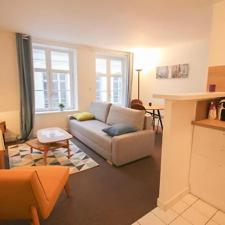 Grand Place - Super Cozy A 7 Min Des Gares דירה *